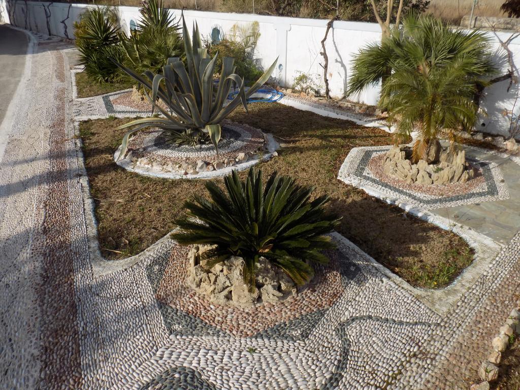 Апартаменти Mosaic Gardens Фаліракі Екстер'єр фото
